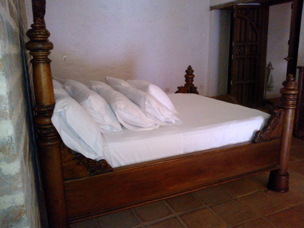 Hotel Santa Barbara Colonial - ซานตาเฟเดอันตีโอเกีย ห้อง รูปภาพ