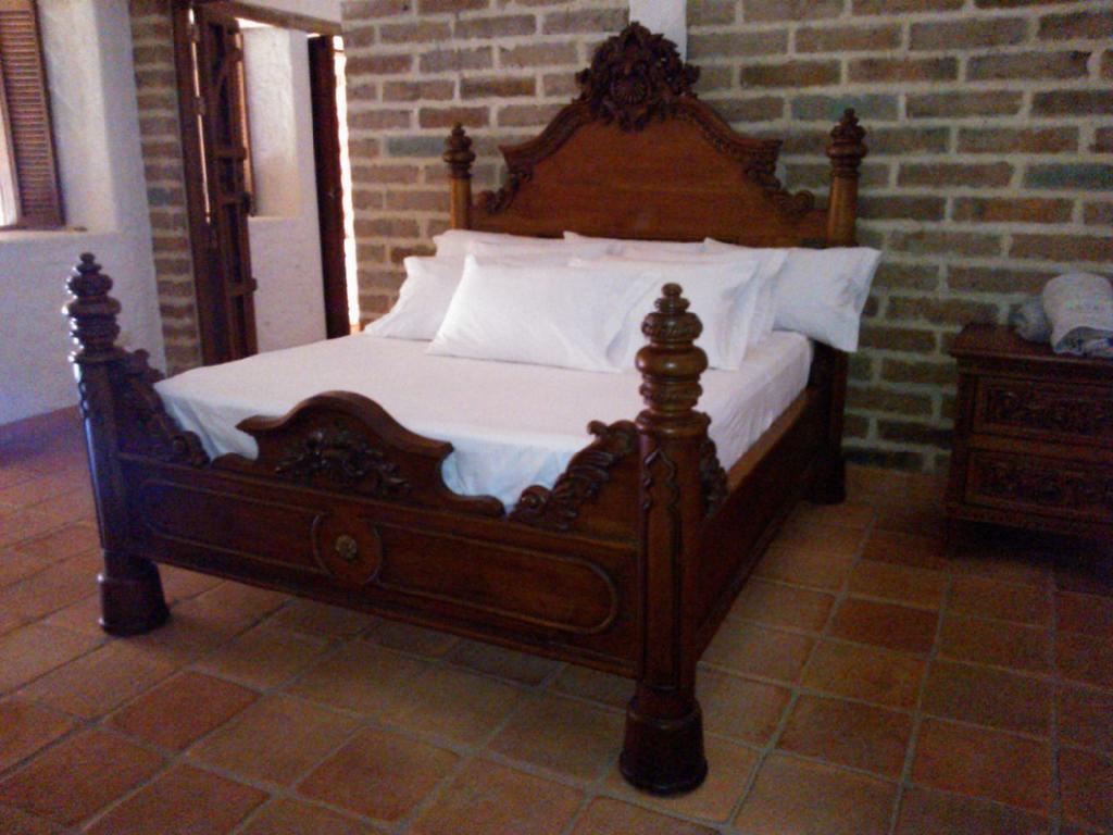 Hotel Santa Barbara Colonial - ซานตาเฟเดอันตีโอเกีย ห้อง รูปภาพ