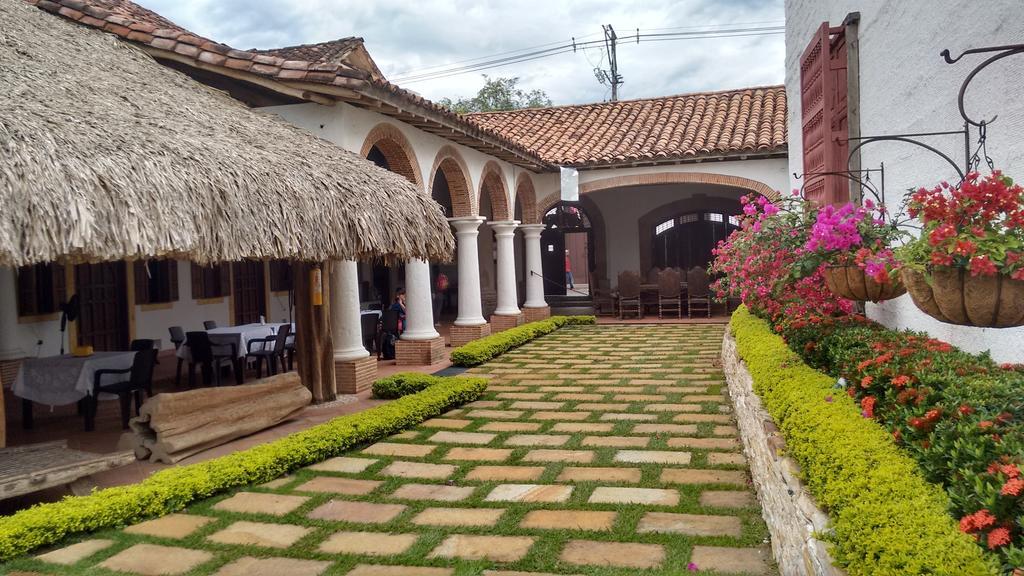 Hotel Santa Barbara Colonial - ซานตาเฟเดอันตีโอเกีย ห้อง รูปภาพ