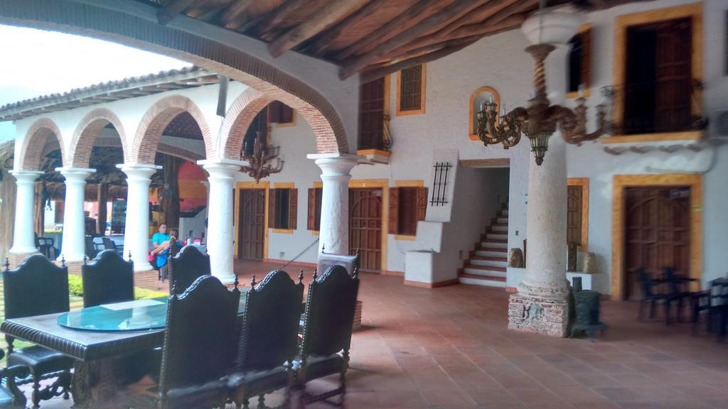 Hotel Santa Barbara Colonial - ซานตาเฟเดอันตีโอเกีย ห้อง รูปภาพ