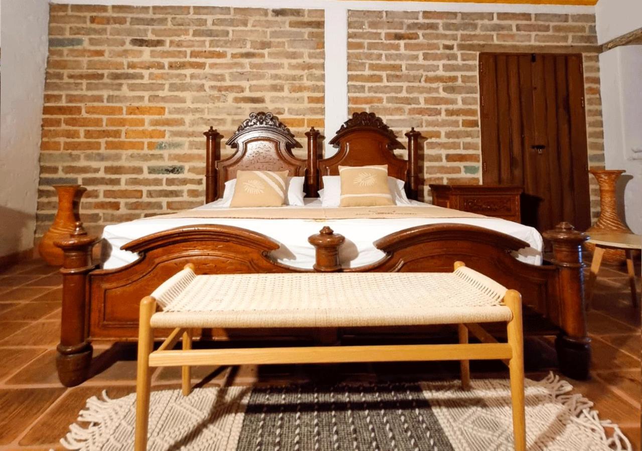 Hotel Santa Barbara Colonial - ซานตาเฟเดอันตีโอเกีย ภายนอก รูปภาพ