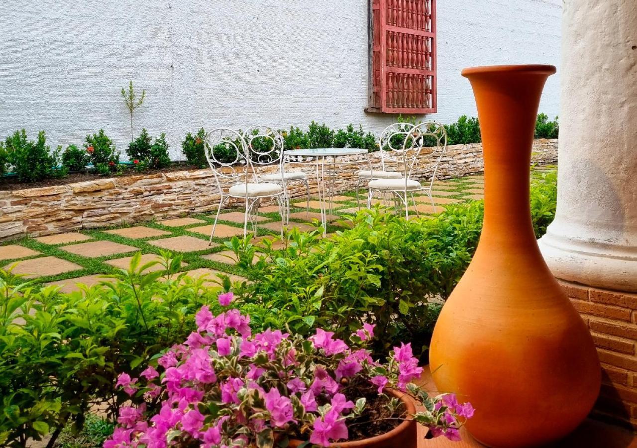 Hotel Santa Barbara Colonial - ซานตาเฟเดอันตีโอเกีย ภายนอก รูปภาพ