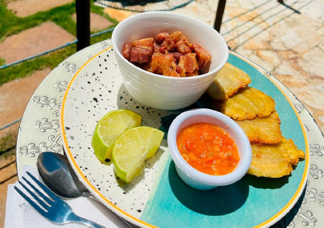 Hotel Santa Barbara Colonial - ซานตาเฟเดอันตีโอเกีย ภายนอก รูปภาพ